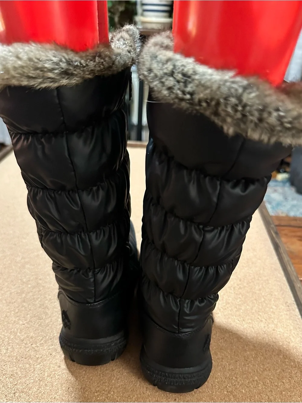 totes Black Quilted Faux-Fur Cuff Insulated Winter Boots